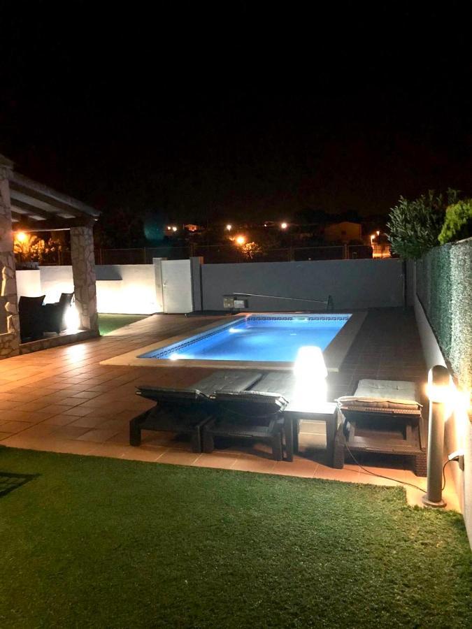 Casa En L Escala Con Piscina Y Wifi Free Villa L' Escala Exteriör bild