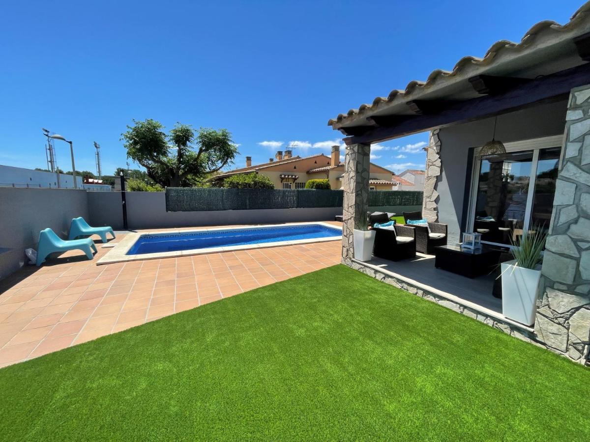 Casa En L Escala Con Piscina Y Wifi Free Villa L' Escala Exteriör bild