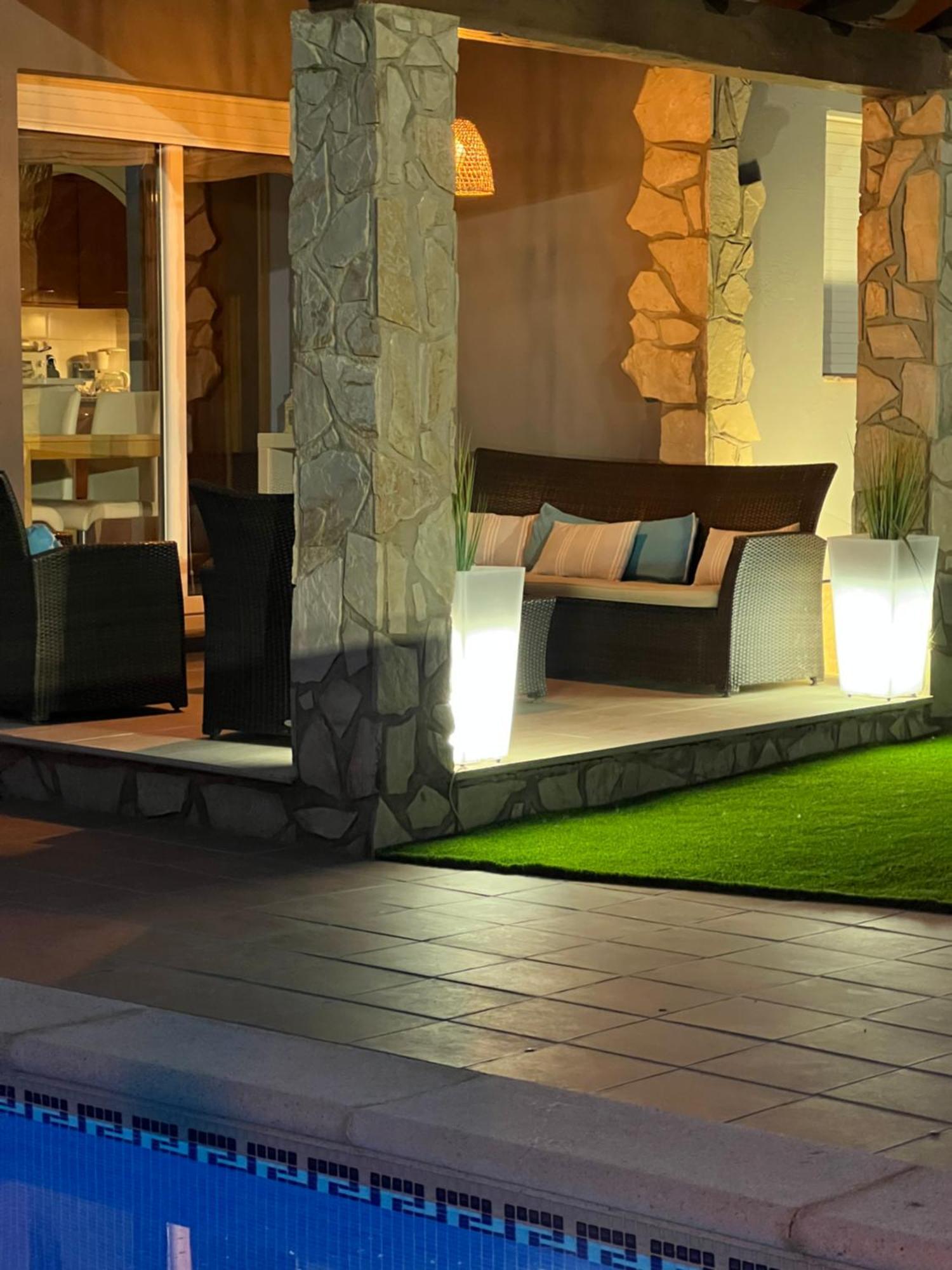 Casa En L Escala Con Piscina Y Wifi Free Villa L' Escala Exteriör bild
