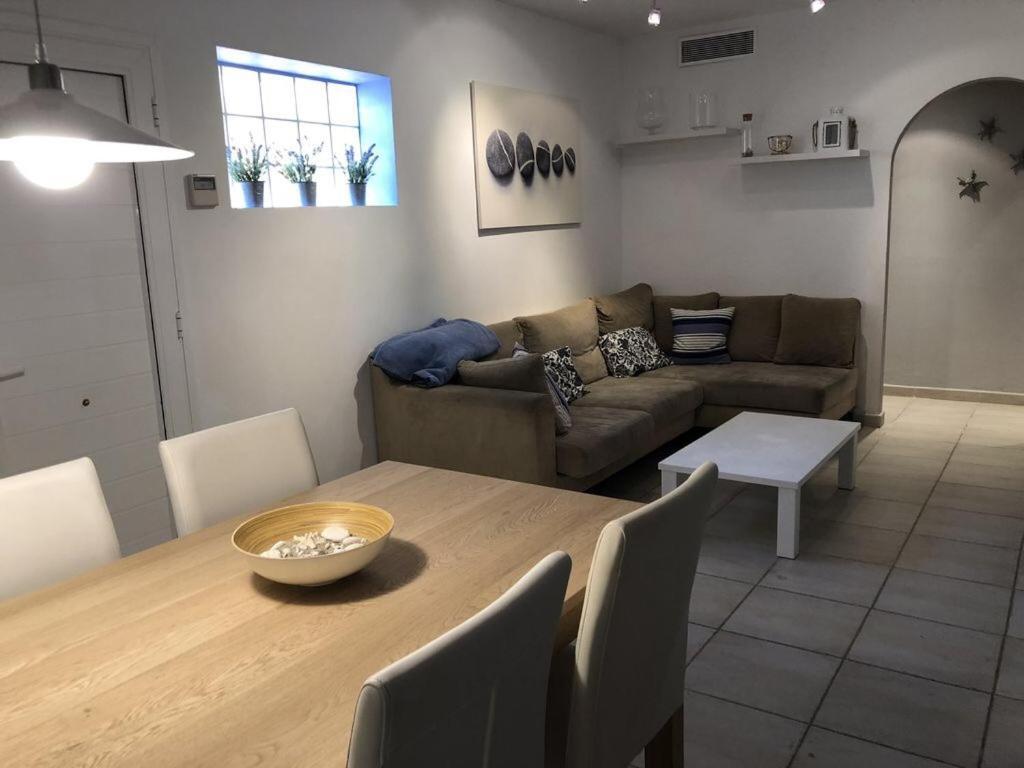 Casa En L Escala Con Piscina Y Wifi Free Villa L' Escala Exteriör bild
